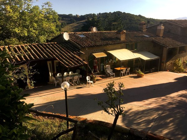 casale in vendita a Valfabbrica