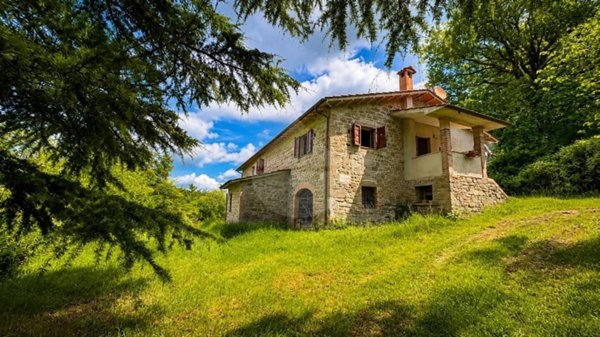 casa indipendente in vendita a Valfabbrica