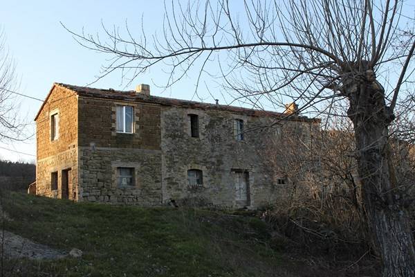 casa indipendente in vendita a Valfabbrica in zona Monteverde