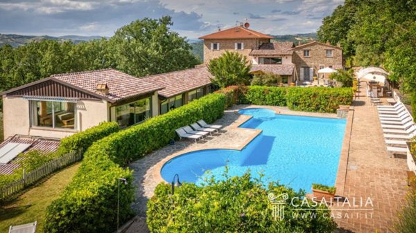 casa indipendente in vendita a Valfabbrica