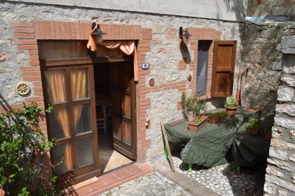 appartamento in vendita a Vallo di Nera