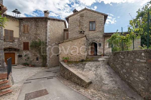 casa indipendente in vendita a Vallo di Nera in zona Meggiano
