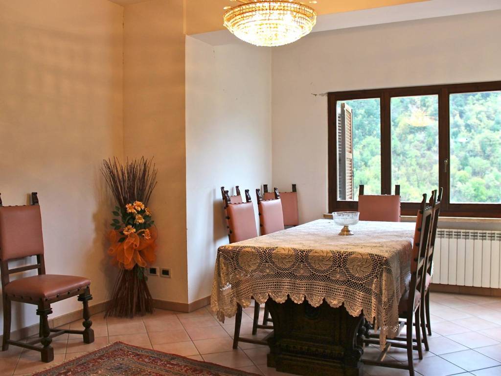 casa indipendente in vendita a Vallo di Nera in zona Piedipaterno