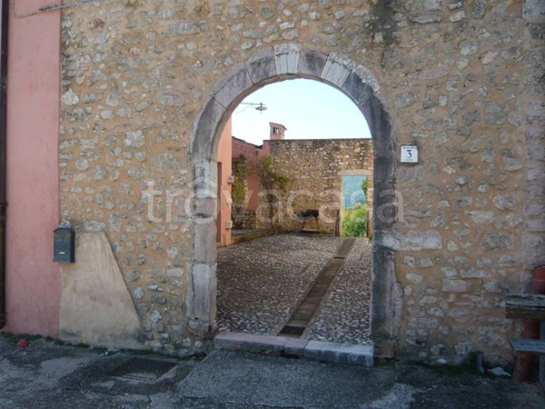 appartamento in vendita a Vallo di Nera in zona Geppa