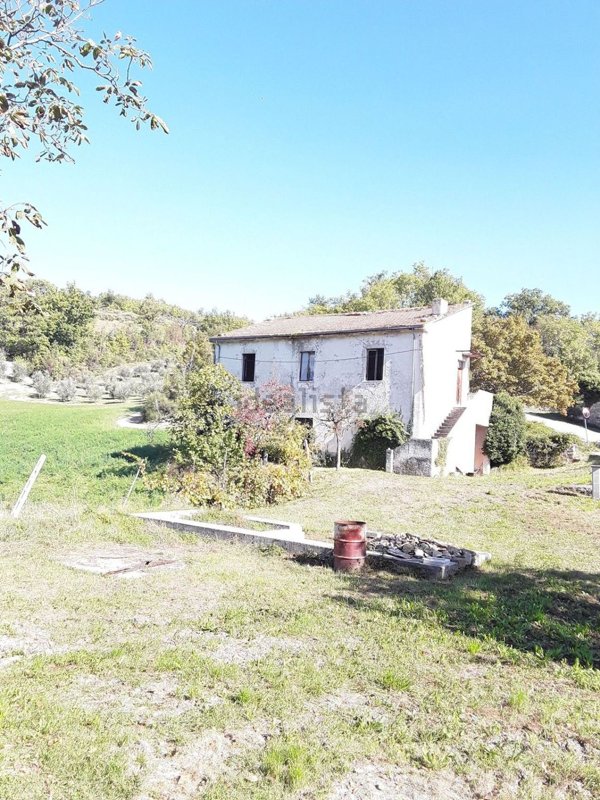 appartamento in vendita a Valtopina
