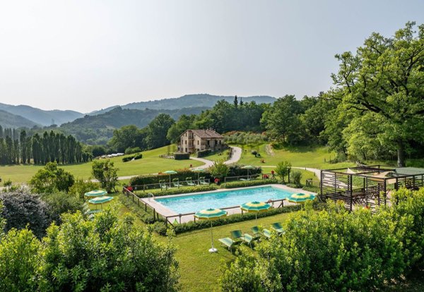 casa indipendente in vendita a Valtopina