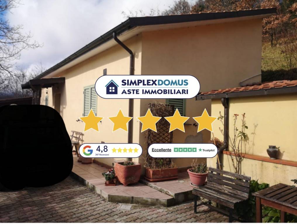 appartamento in vendita a Valtopina in zona Balciano