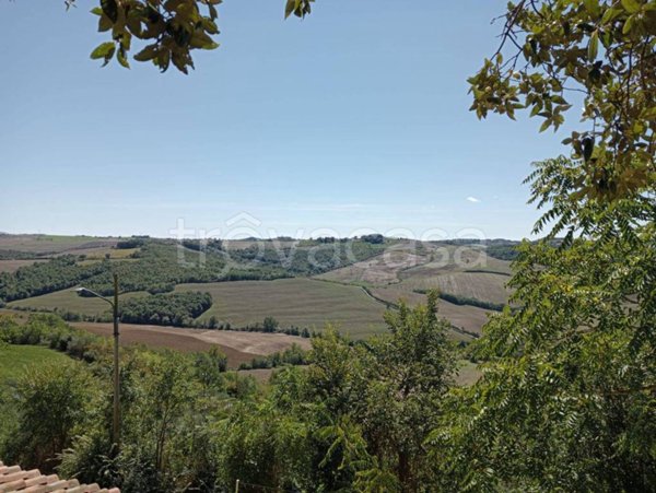 casa indipendente in vendita ad Acquasparta in zona Rosaro