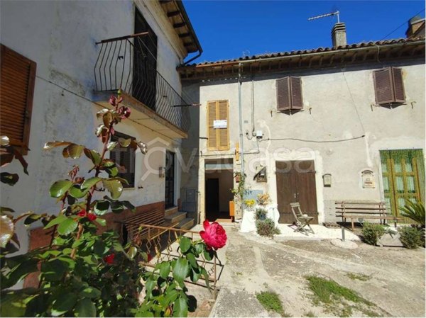 casa indipendente in vendita ad Acquasparta in zona Casigliano