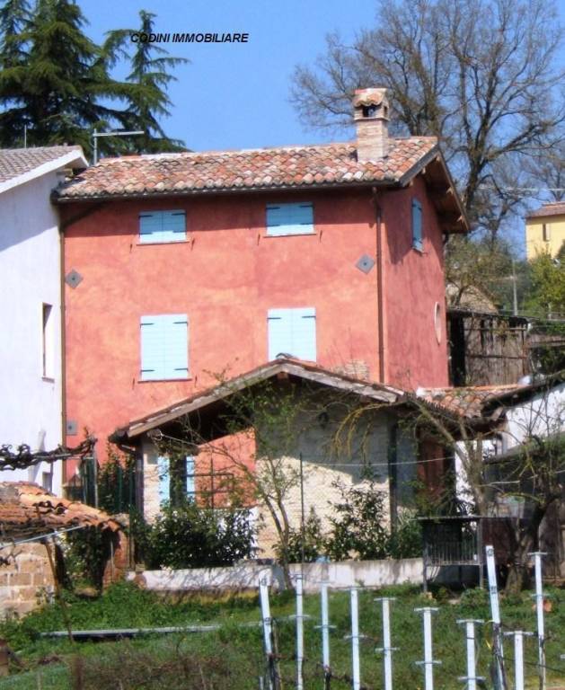 casa indipendente in vendita ad Acquasparta