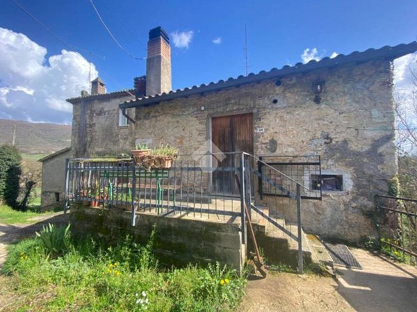 casa indipendente in vendita ad Acquasparta