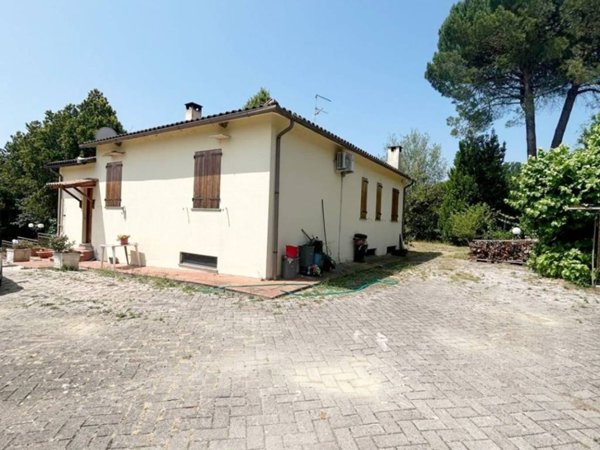 casa indipendente in vendita ad Acquasparta