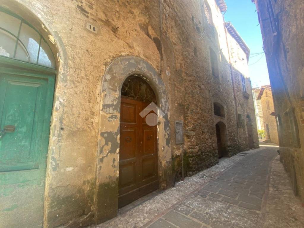 casa indipendente in vendita ad Acquasparta