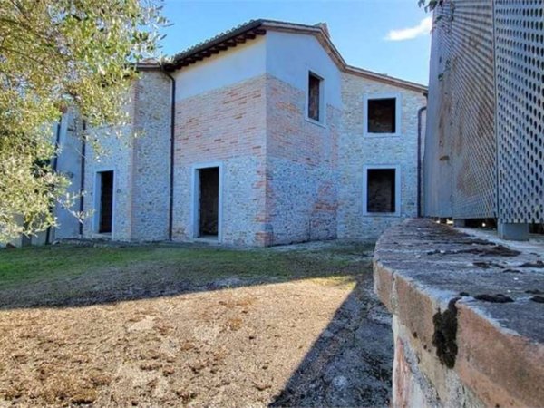 appartamento in vendita ad Acquasparta