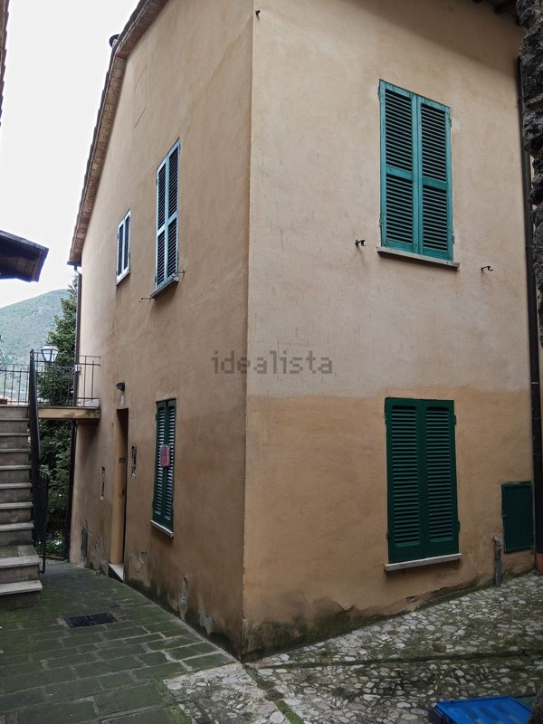 casa indipendente in vendita ad Acquasparta