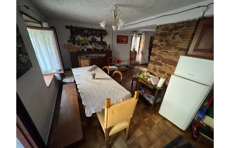 appartamento in vendita ad Acquasparta in zona Macerino