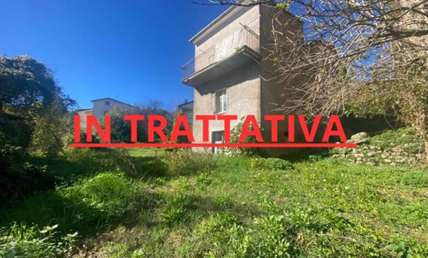 casa indipendente in vendita ad Acquasparta
