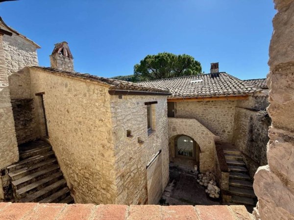 casa indipendente in vendita ad Acquasparta