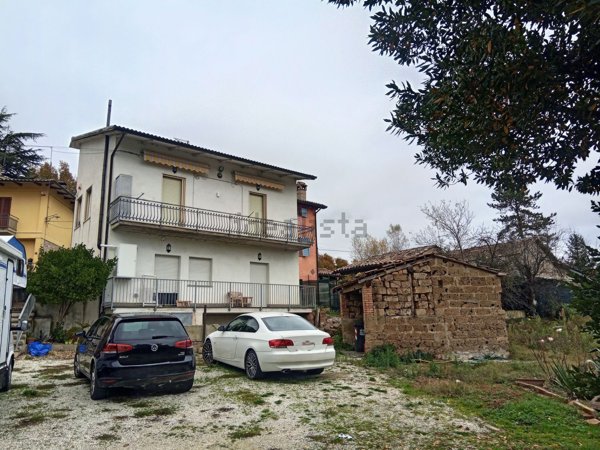 appartamento in vendita ad Acquasparta