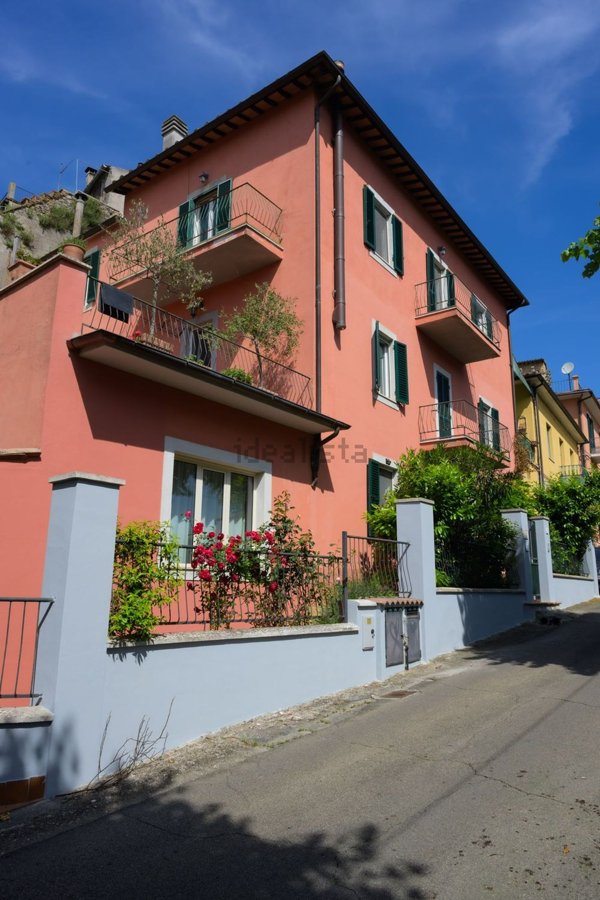 casa indipendente in vendita ad Acquasparta