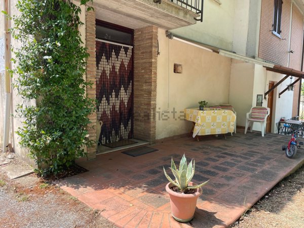 appartamento in vendita ad Acquasparta in zona Portaria