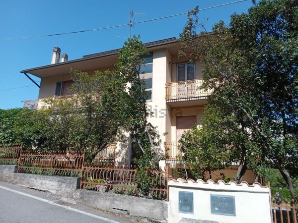 casa indipendente in vendita ad Acquasparta