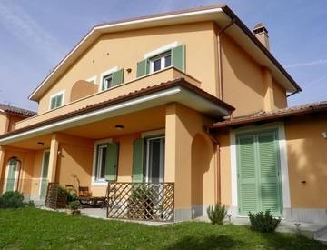 casa indipendente in vendita ad Acquasparta