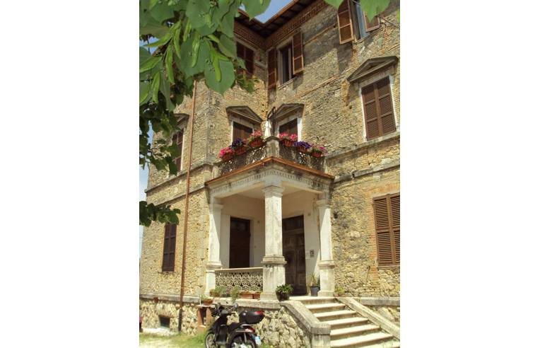 casa indipendente in vendita ad Acquasparta