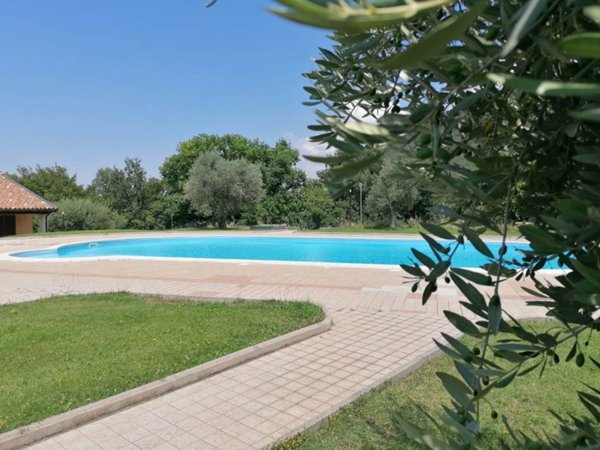 appartamento in vendita ad Acquasparta in zona Portaria