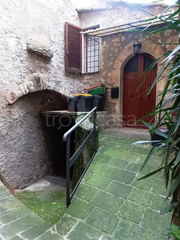 casa indipendente in vendita ad Acquasparta