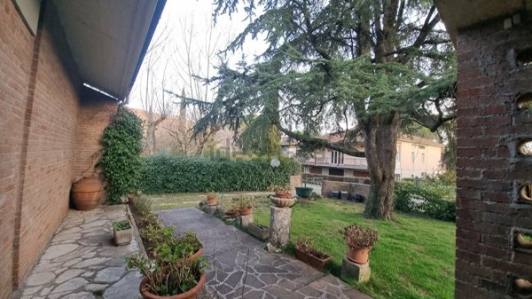 casa indipendente in vendita ad Acquasparta