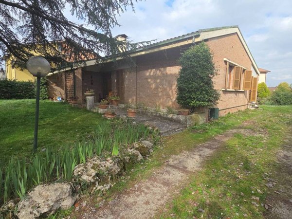 casa indipendente in vendita ad Acquasparta