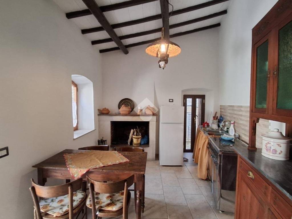 casa indipendente in vendita ad Acquasparta in zona Portaria