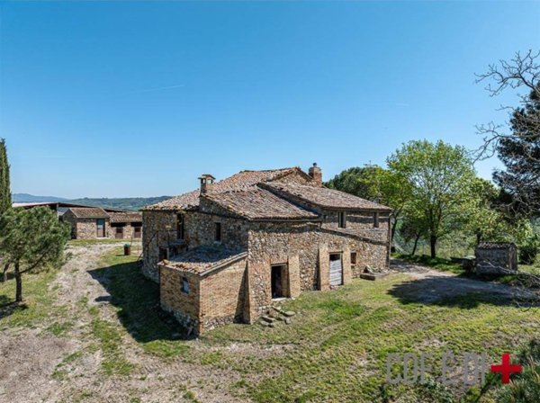 casa indipendente in vendita ad Allerona in zona Allerona Scalo