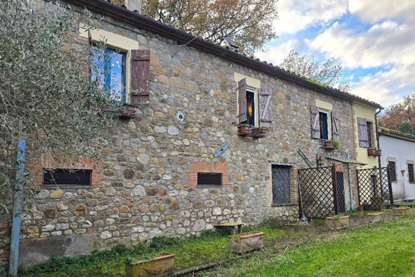 casa indipendente in vendita ad Allerona