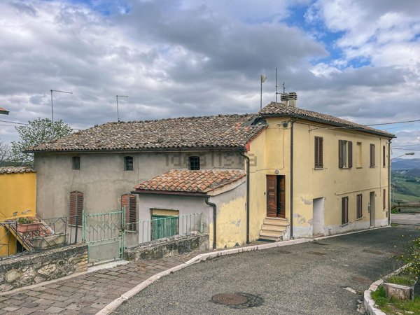 appartamento in vendita ad Allerona