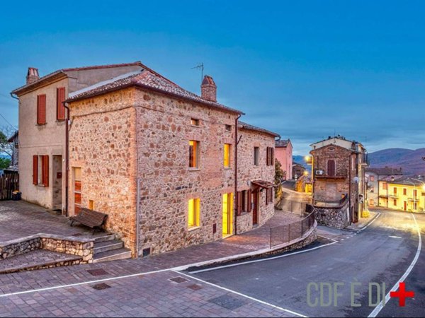 casa indipendente in vendita ad Allerona