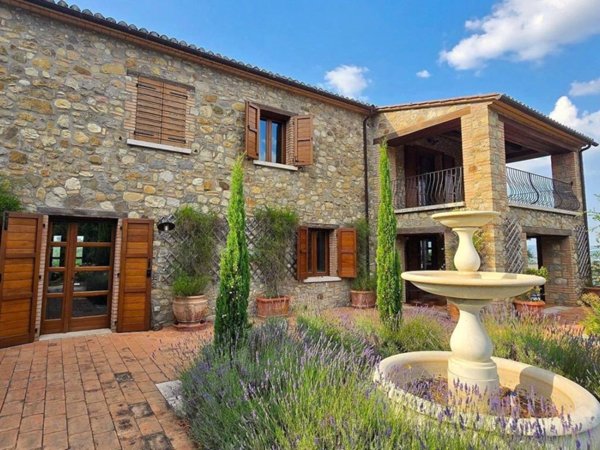 casa indipendente in vendita ad Allerona