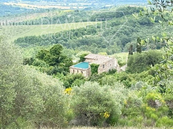 casale in vendita ad Allerona