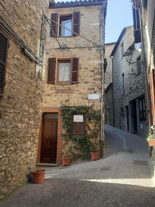 appartamento in vendita ad Allerona