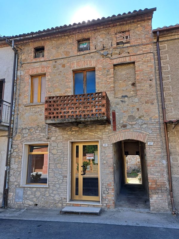 appartamento in vendita ad Allerona