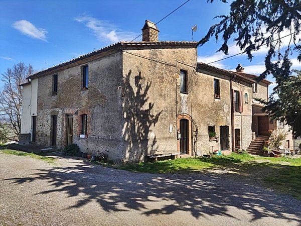 appartamento in vendita ad Allerona in zona Allerona Scalo