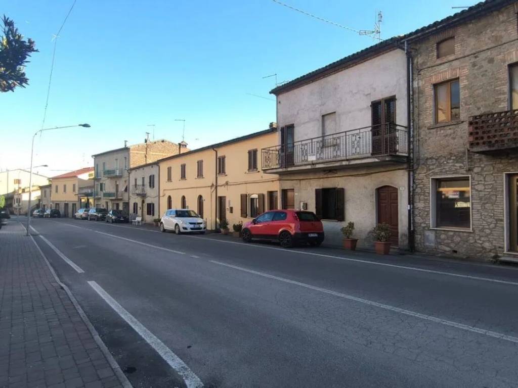 casa indipendente in vendita ad Allerona in zona Allerona Scalo