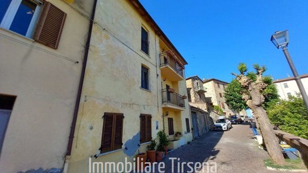 appartamento in vendita ad Allerona