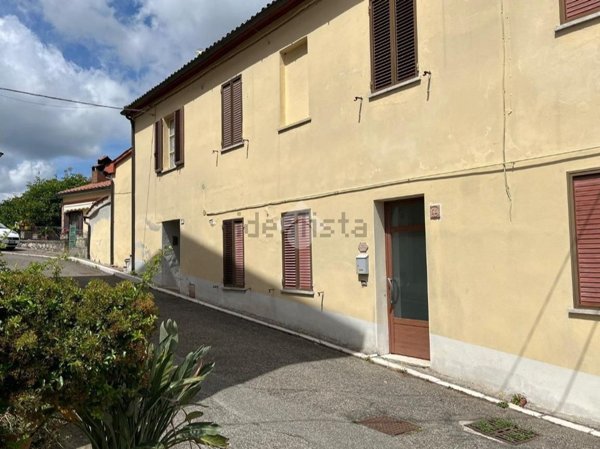 appartamento in vendita ad Allerona