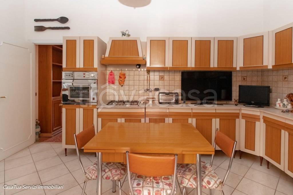 casa indipendente in vendita ad Alviano