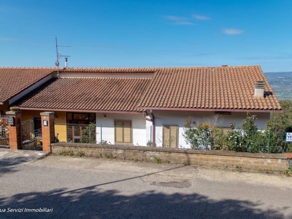 casa indipendente in vendita ad Alviano