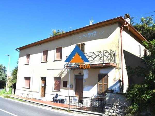 casa semindipendente in vendita ad Alviano