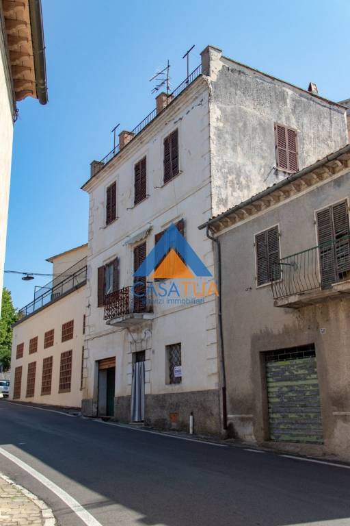 casa indipendente in vendita ad Alviano