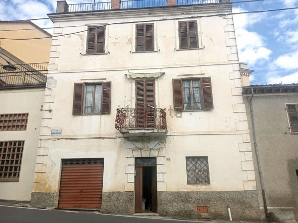 esavano in vendita ad Alviano